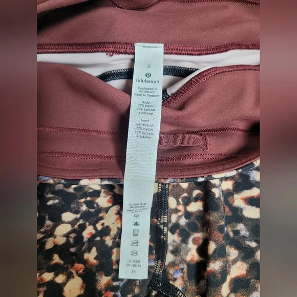 Lululemon Invigorate High-Rise Crop 23” Motion Flux Multi sz 2 - Picture 5 of 8